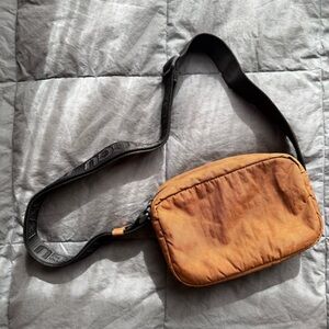 Baggu Camera Crossbody